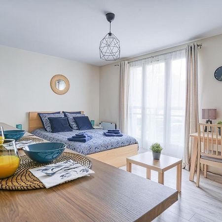 Logement Noah Courcouronnes Exteriér fotografie