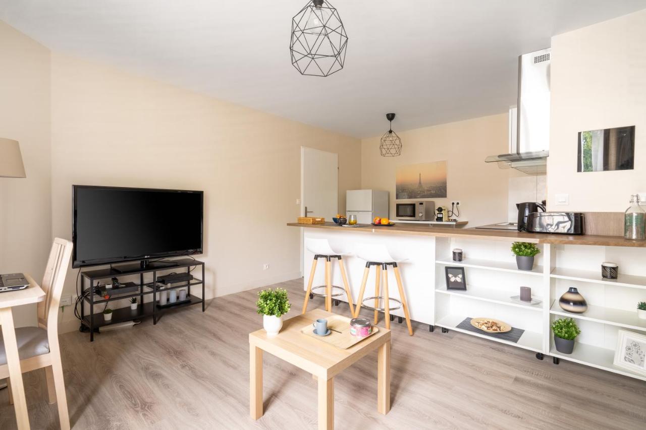 Logement Noah Courcouronnes Exteriér fotografie