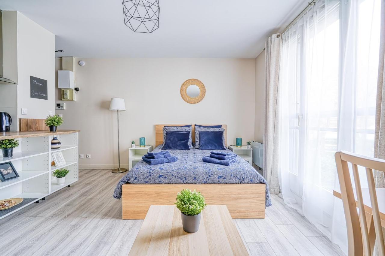 Logement Noah Courcouronnes Exteriér fotografie
