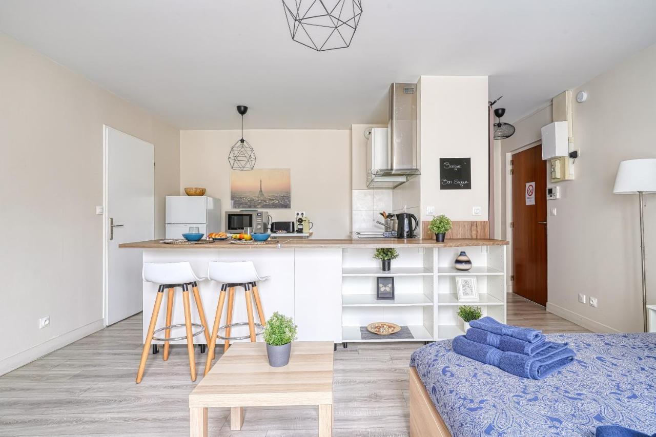 Logement Noah Courcouronnes Exteriér fotografie